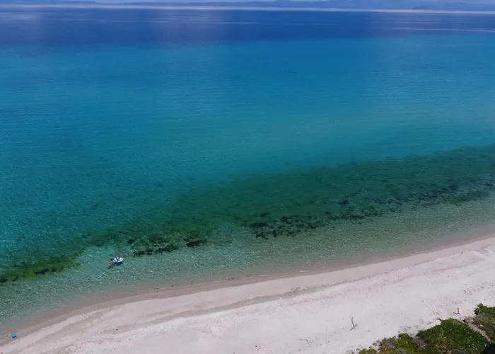 Sonora - Beachfront, Amazing Garden, Panoramic Sea View Polychrono