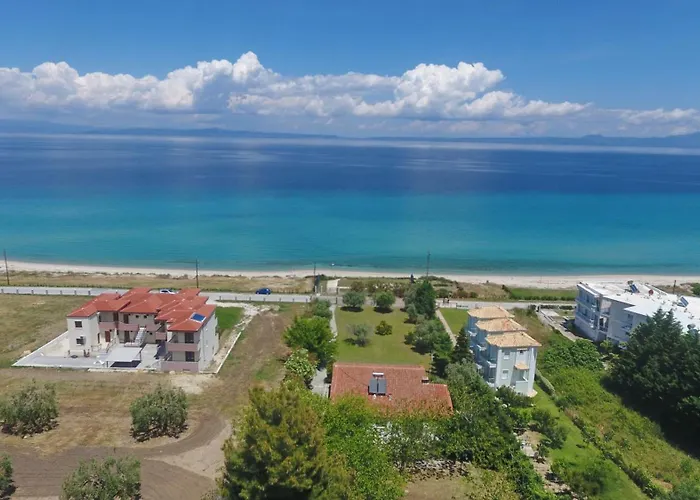 Sonora - Beachfront, Amazing Garden, Panoramic Sea View * Polychrono