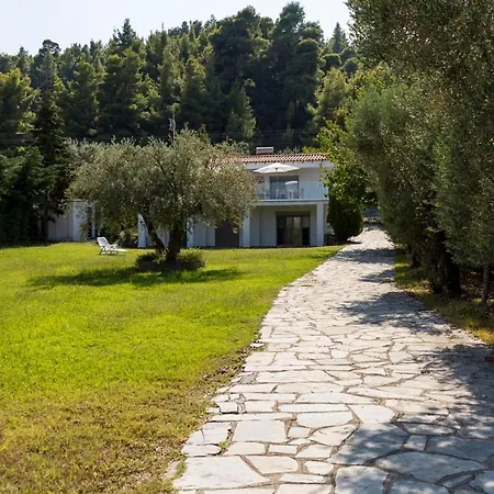 Sonora - Beachfront, Amazing Garden, Panoramic Sea View Villa *