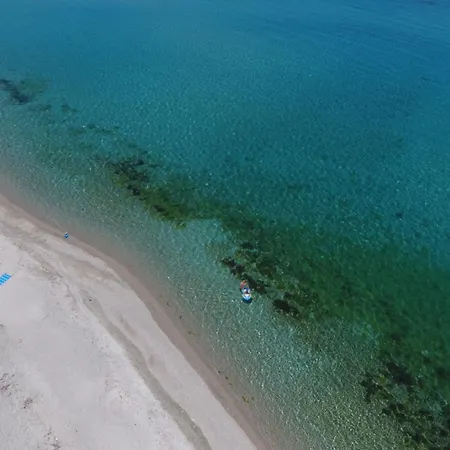 וילה Sonora - Beachfront, Amazing Garden, Panoramic Sea View פוליכרונו