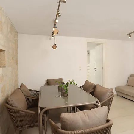 Sonora - Beachfront, Amazing Garden, Panoramic Sea View