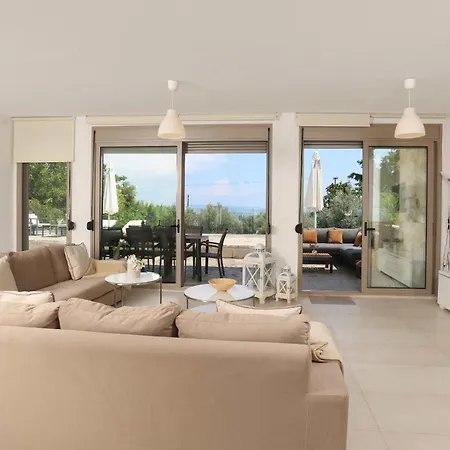 Sonora - Beachfront, Amazing Garden, Panoramic Sea View פוליכרונו