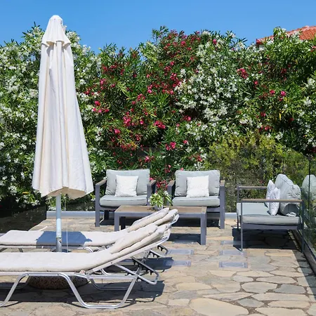 Sonora - Beachfront, Amazing Garden, Panoramic Sea View וילה פוליכרונו