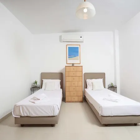 Sonora - Beachfront, Amazing Garden, Panoramic Sea View וילה פוליכרונו