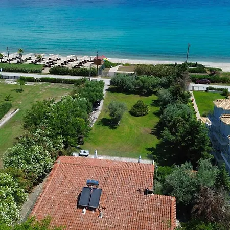 Sonora - Beachfront, Amazing Garden, Panoramic Sea View