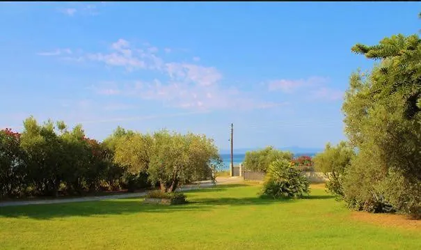 Sonora - Beachfront, Amazing Garden, Panoramic Sea View *