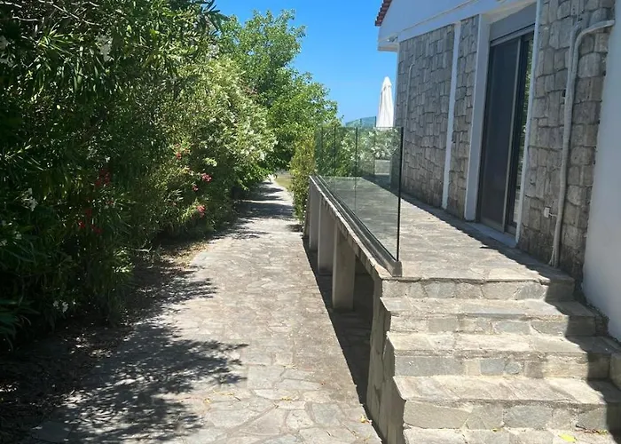 Sonora - Beachfront, Amazing Garden, Panoramic Sea View *