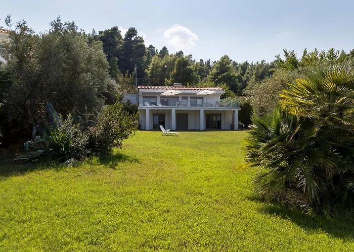 Sonora - Beachfront, Amazing Garden, Panoramic Sea View Villa