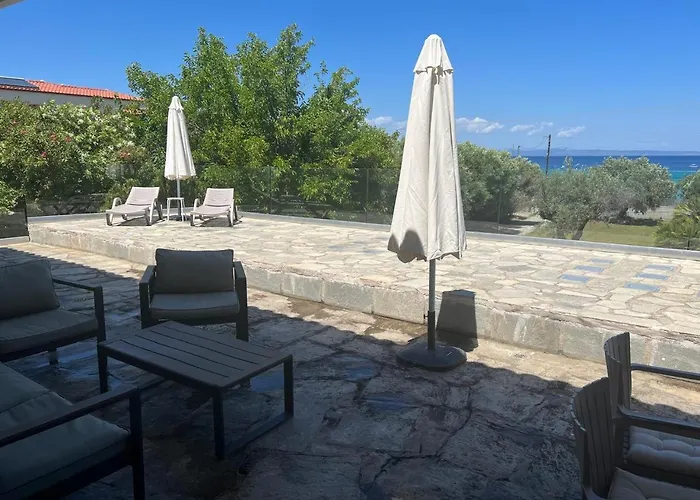 Sonora - Beachfront, Amazing Garden, Panoramic Sea View Villa Polychrono