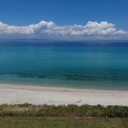 Sonora - Beachfront, Amazing Garden, Panoramic Sea View