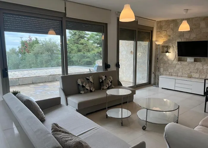 Sonora - Beachfront, Amazing Garden, Panoramic Sea View 빌라 폴리크로노